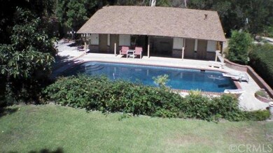 Large pool and 3 car garage