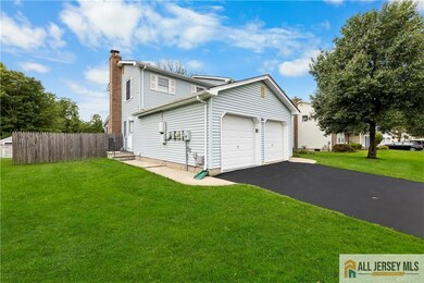 11 Junction Pond Ln, Monmouth Junction, NJ 08852 - photo 5