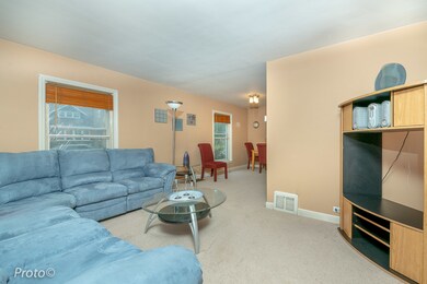 806 Manchester Ave, Westchester, IL 60154 - photo 5