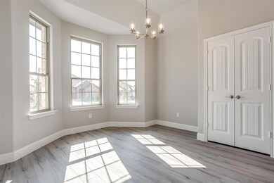 717 Hackamore St, White Settlement, TX 76108 - photo 4