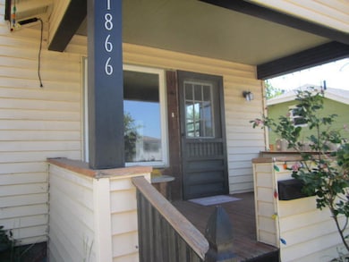 1866 Leroy St, Klamath Falls, OR 97601 - photo 3