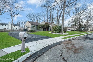 8 Ross Ct, Oakhurst, NJ 07755 - photo 3