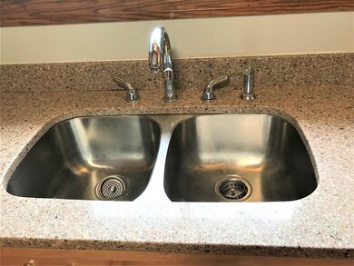 14 Durham St, Nashua, NH 03063 - photo 5