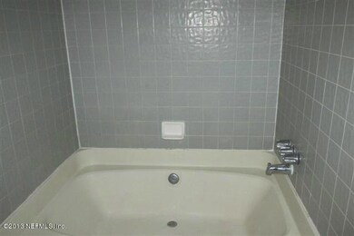 4285 Melissa Ct W, Jacksonville, FL 32210 - photo 7