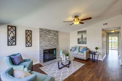 Light and Bright w/ Fireplace, New Flooring