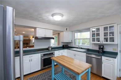 151 N Weeden Rd, Wakefield, RI 02879 - photo 6