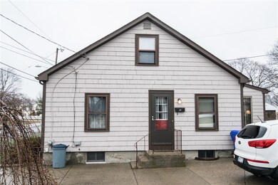 427 Kenyon Ave, Pawtucket, RI 02861 - photo 3