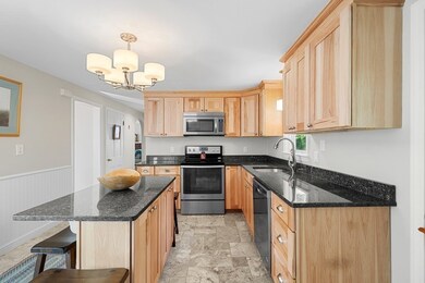 8 Rochelle St, Worcester, MA 01606 - photo 7