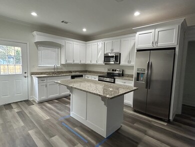 1406 10th Ave, Albany, GA 31707 - photo 4