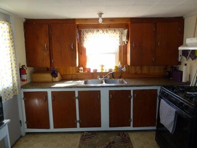 24 Warren St, Bridgton, ME 04009 - photo 4