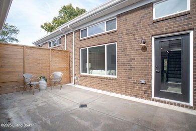 606 Burnett Farm Ln, Louisville, KY 40243 - photo 3