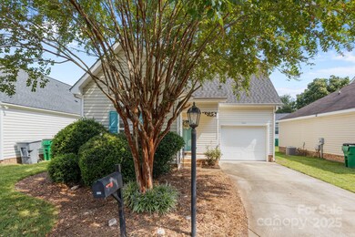 5940 Crape Myrtle Ln, Charlotte, NC 28216 - photo 2