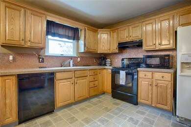 761 Lahr Rd, Nazareth, PA 18064 - photo 7