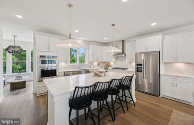 1102 Crested Wood Dr, Laurel, MD 20724 - photo 3