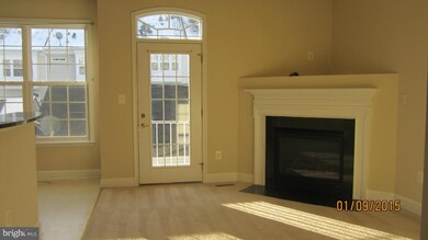 624 Cedar Spring St, Gaithersburg, MD 20877 - photo 4