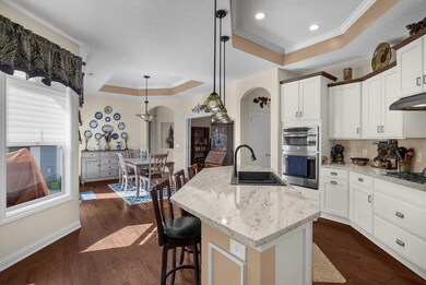 2742 Gardenview Loop