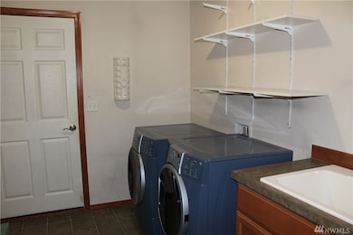 181 E Leffler Loop Rd, Grapeview, WA 98546 - photo 4