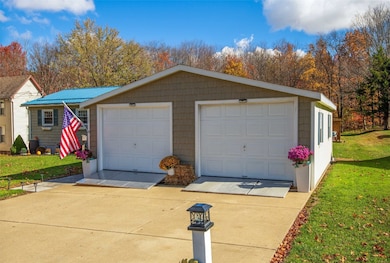 143 Center St, Cambridge Springs, PA 16403 - photo 3