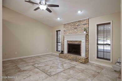 6-web-or-mls-103A Wadsworth Dr-6