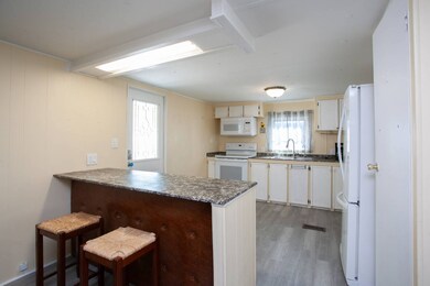 2001 83rd Ave N unit 1032, Saint Petersburg, FL 33702 - photo 2