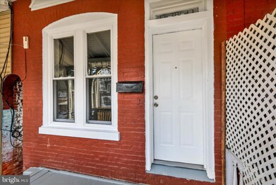 549 S 14th St, Reading, PA 19602 - photo 2