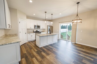 501 Teri Lee Ln, Orfordville, WI 53576 - photo 6