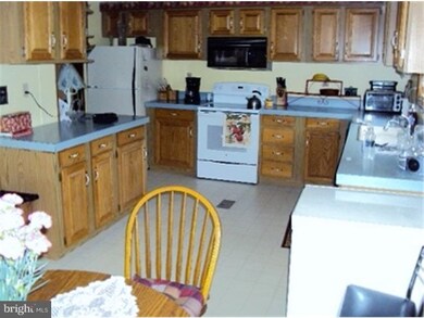 912 Blackberry Dr, Mullica Hill, NJ 08062 - photo 5