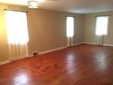 42 Woodrow Ct, Troy, NY 12180 - photo 3