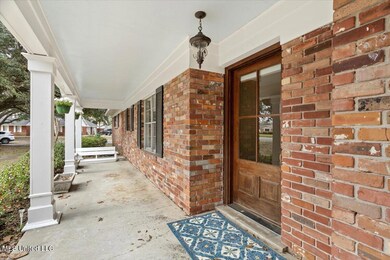 05-Front Porch