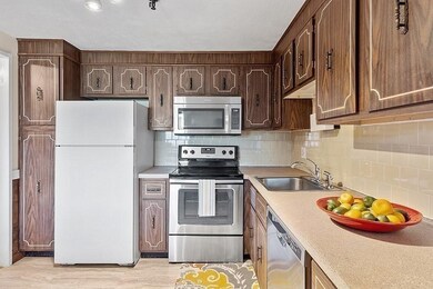 61 Spencer Rd unit 30I, Boxborough, MA 01719 - photo 5