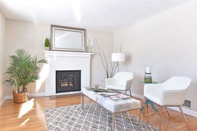 12 Middlefield Dr, Warwick, RI 02889 - photo 4