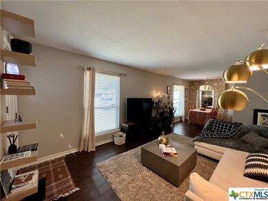 1111 Hazelton St unit 1113, San Marcos, TX 78666 - photo 7