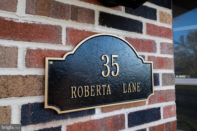 35 Roberta Ln, Royersford, PA 19468 - photo 4