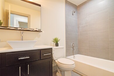 2100 Woodhead St unit 205, Houston, TX 77019 - photo 4