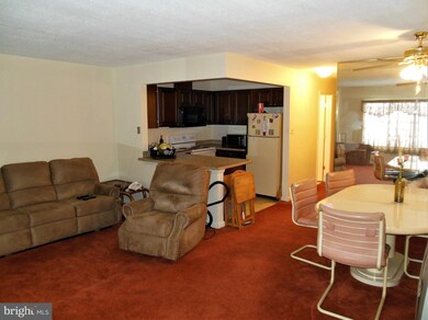 79 Ashlar Hill Ct, Parkville, MD 21234 - photo 3