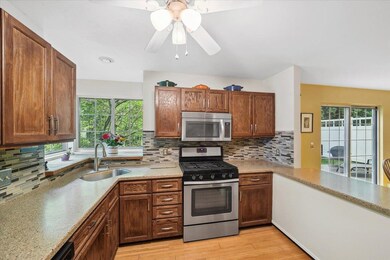 16 Winding Brook Dr, South Burlington, VT 05403 - photo 5