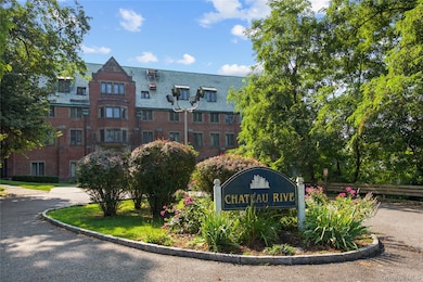 207 Chateau Rive unit 207, Peekskill, NY 10566 - photo 3