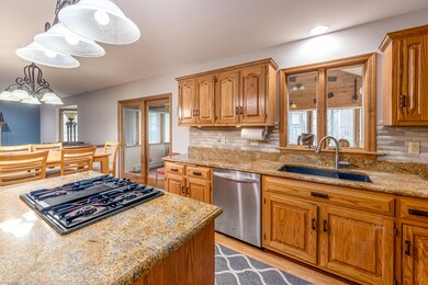 741 Mather Ln, Batavia, IL 60510 - photo 5