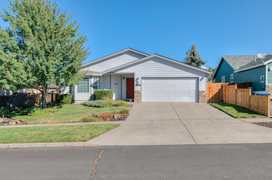 3318 NE Hoona Dr., Bend, OR - 2