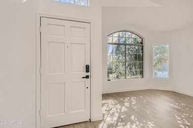 7-981289846-06 Foyer