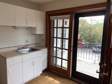 17 Portland Ave unit 4, Dover, NH 03820 - photo 4