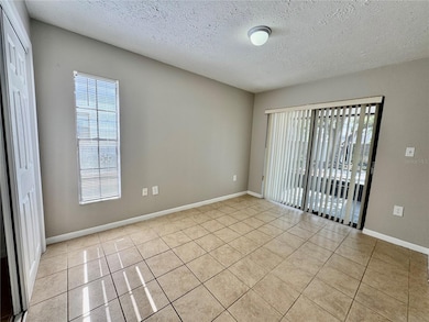 5487 Sawyer Rd unit B, Tampa, FL 33634 - photo 4