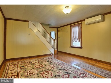 2 St Clair St, Middleport, PA 17953 - photo 6