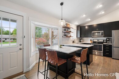 804 Meadowmeade Dr SE, Ada, MI 49301 - photo 5