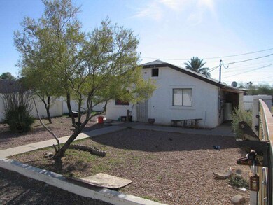 913 N Center 003