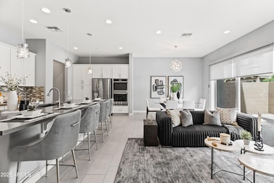 Kitchen | Living