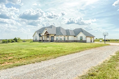 1330 County Street 2927, Tuttle, OK 73089 - photo 4