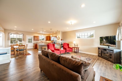 02 Living Room