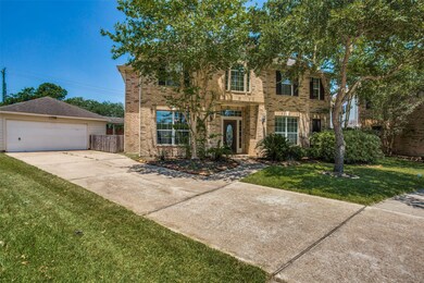 4915 Mahejan Ct, Pearland, TX 77584 - photo 2
