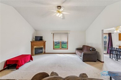 328 Colorado Ave, Findlay, OH 45840 - photo 6